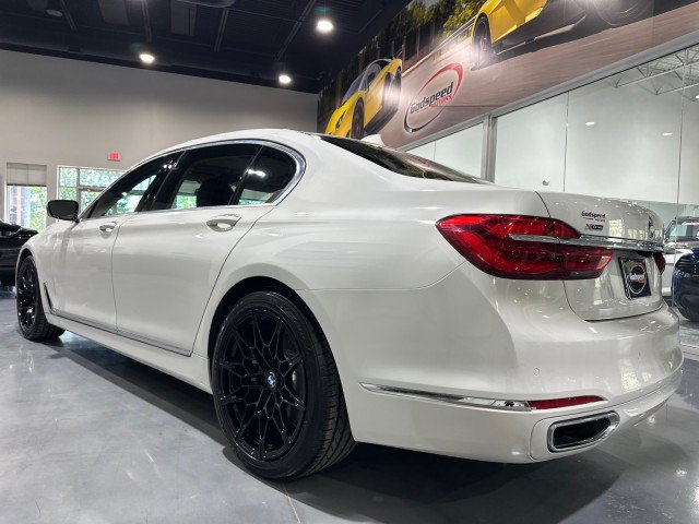 Used 2017 BMW 740i xDrive AWD/4WD image 27