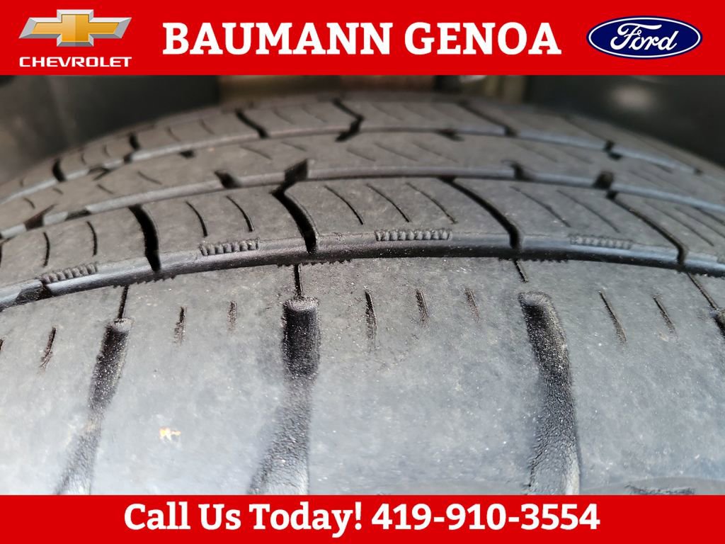 Used 2017 Ford Edge Titanium w/ Equipment Group 301A AWD/4WD image 28