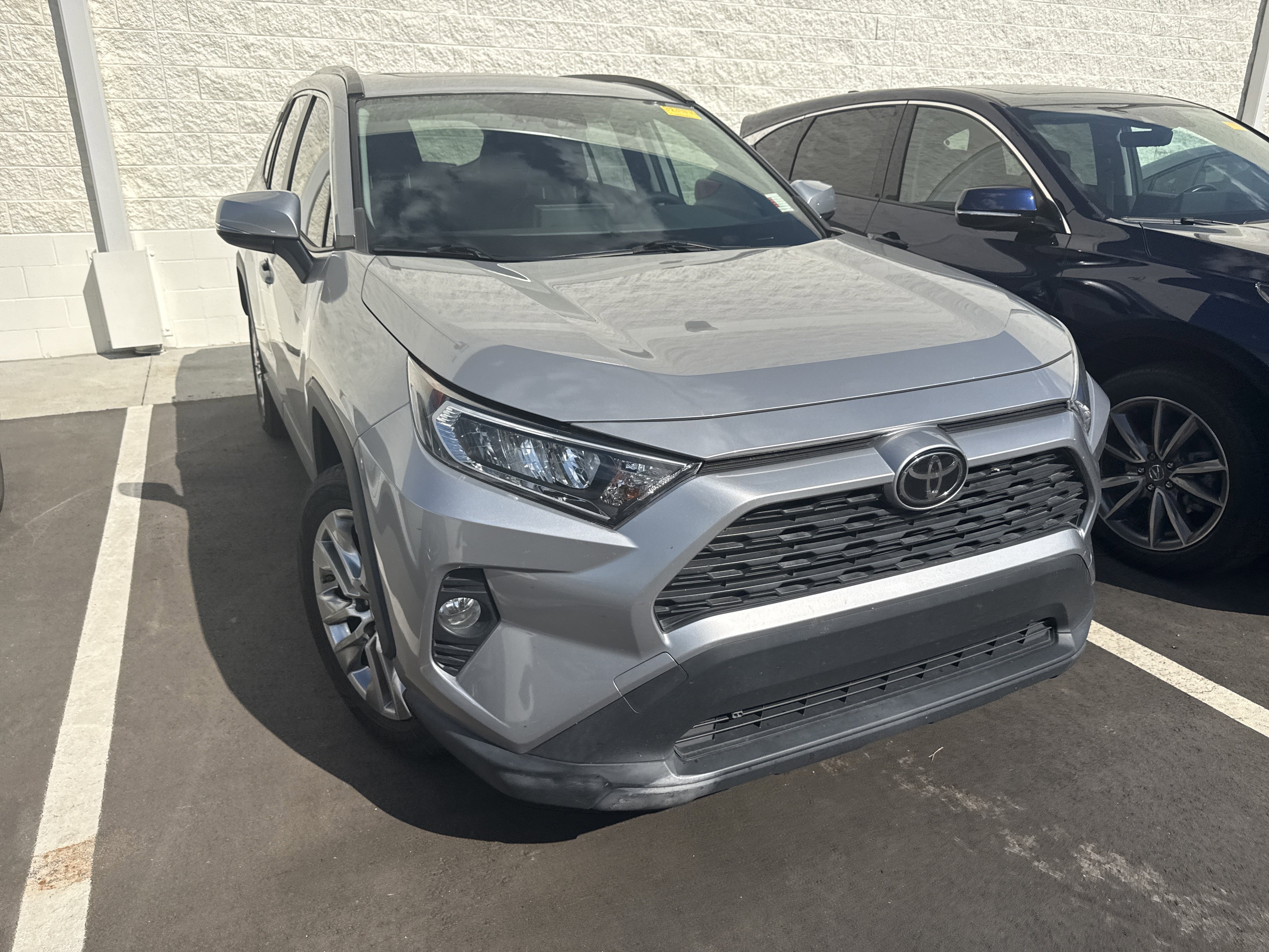 Used 2019 Toyota RAV4 XLE Premium w/ Cold Weather Package AWD/4WD image 39