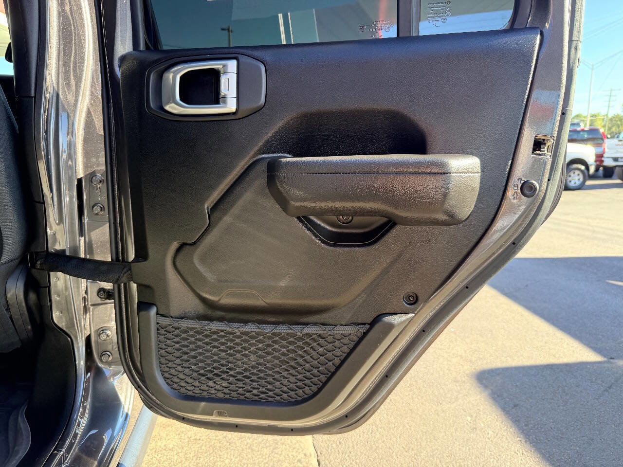 Used 2024 Jeep Gladiator Rubicon w/ Technology Group image 30