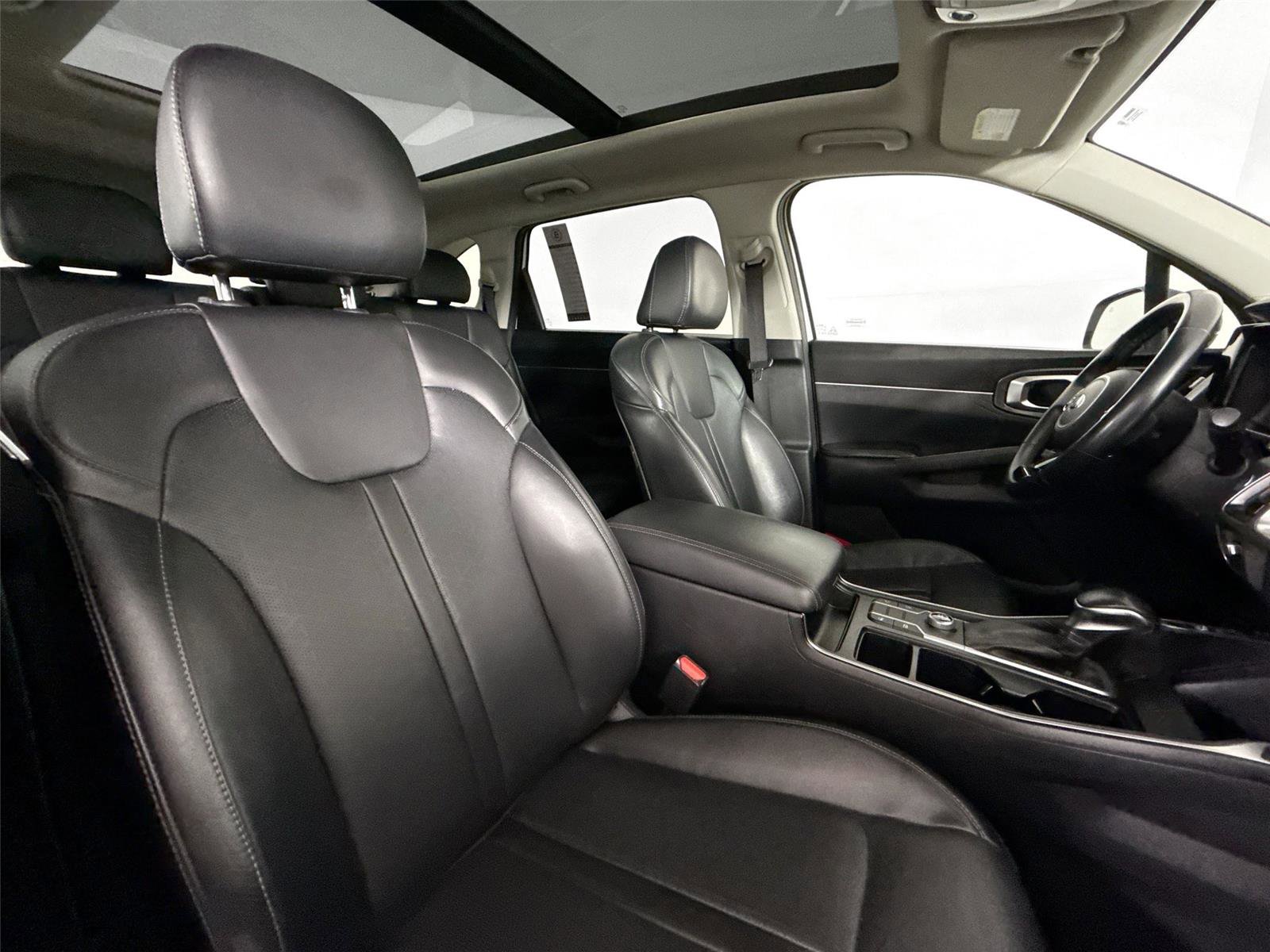 Used 2021 Kia Sorento S w/ Panoramic Sunroof Package FWD image 38