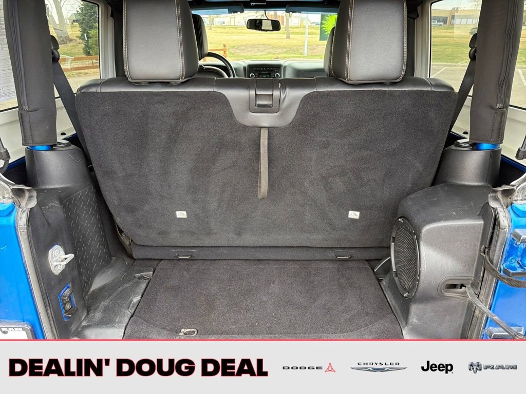 Used 2014 Jeep Wrangler Sahara image 14