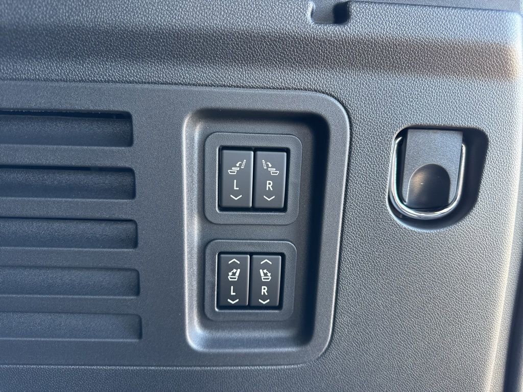 New 2026 GMC Acadia Denali w/ Super Cruise Package image 39