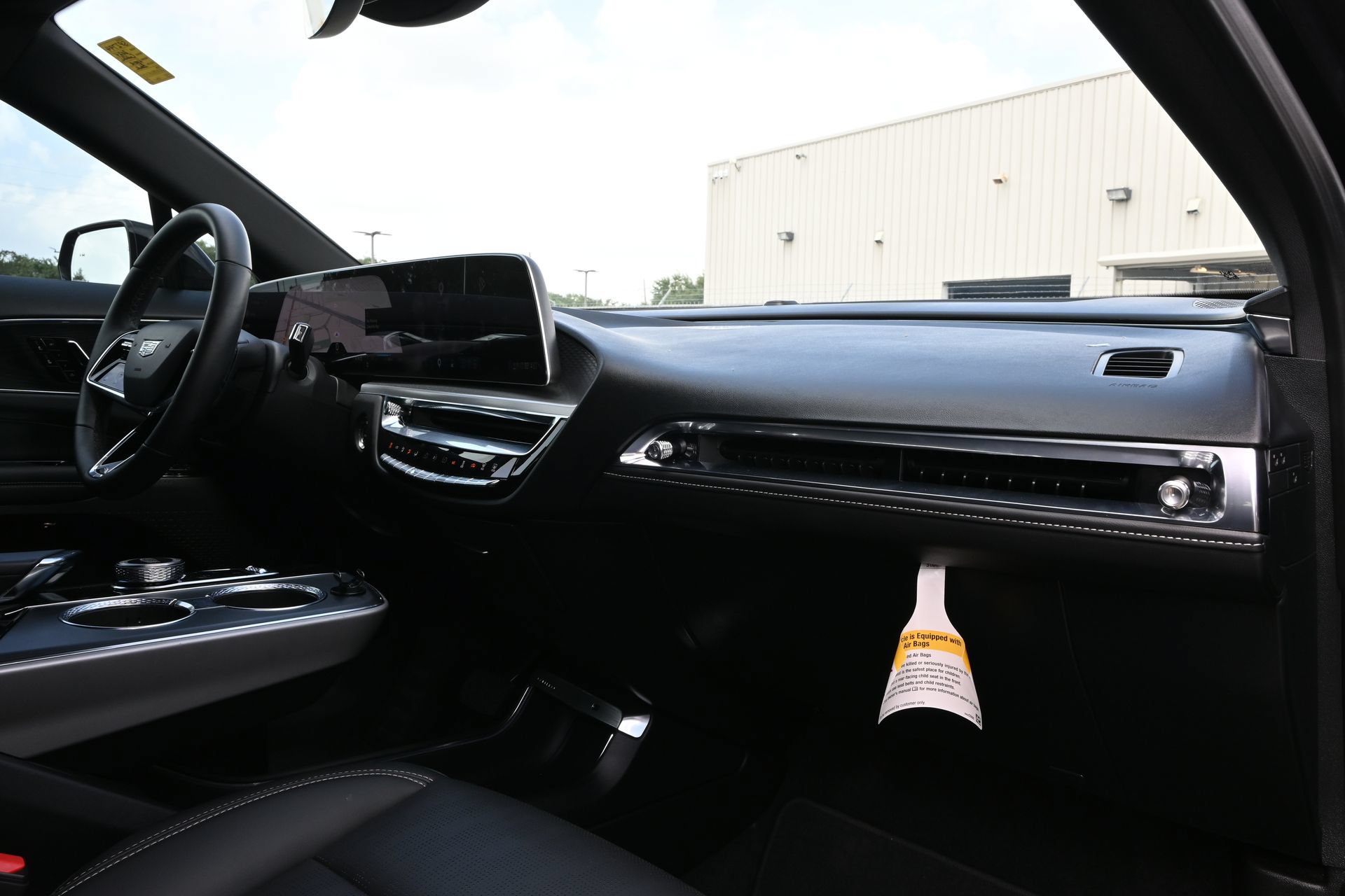 Certified 2024 Cadillac Lyriq Luxury RWD image 24