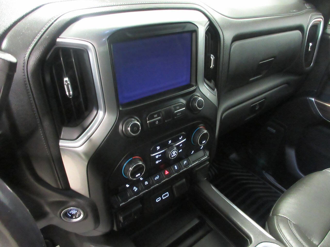 Used 2019 Chevrolet Silverado 1500 RST image 28