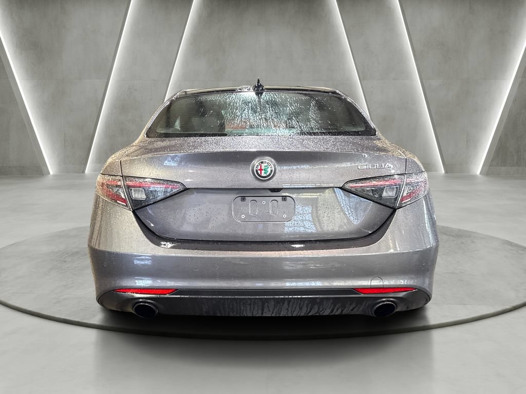 Used 2024 Alfa Romeo Giulia Ti RWD image 6