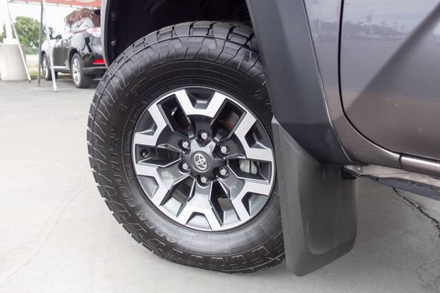 Certified 2021 Toyota Tacoma TRD Off-Road w/ Technology Package AWD/4WD image 13