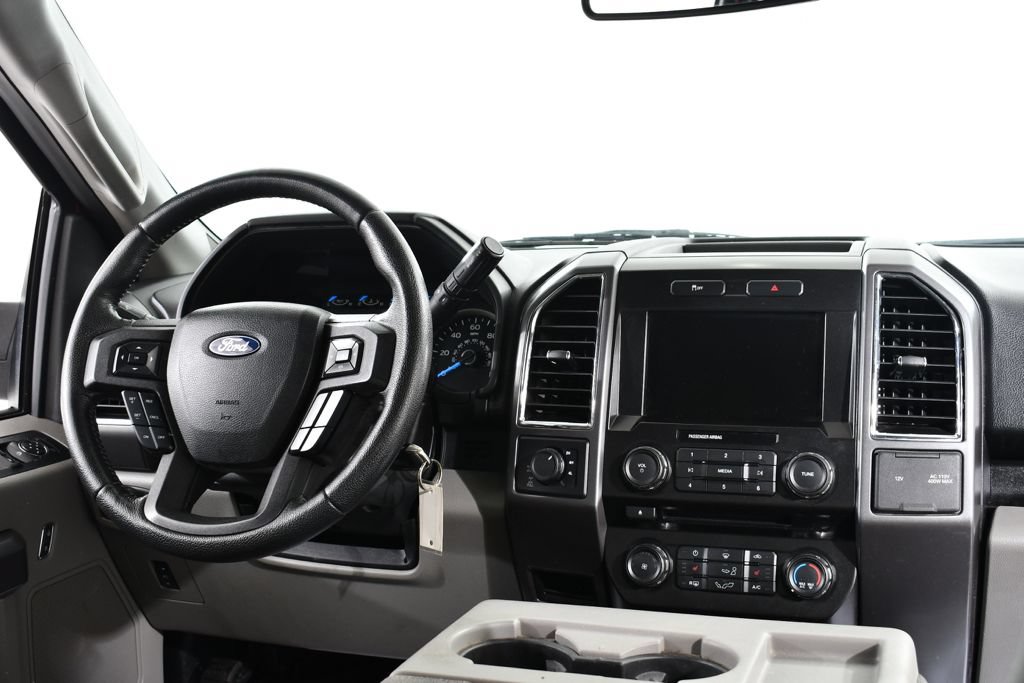 Used 2015 Ford F150 XLT w/ Equipment Group 302A Luxury AWD/4WD image 8