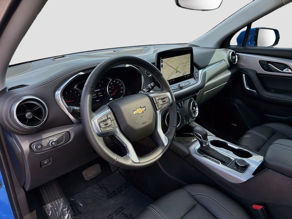 Used 2024 Chevrolet Blazer LT w/ Sound & Technology Package AWD/4WD image 9