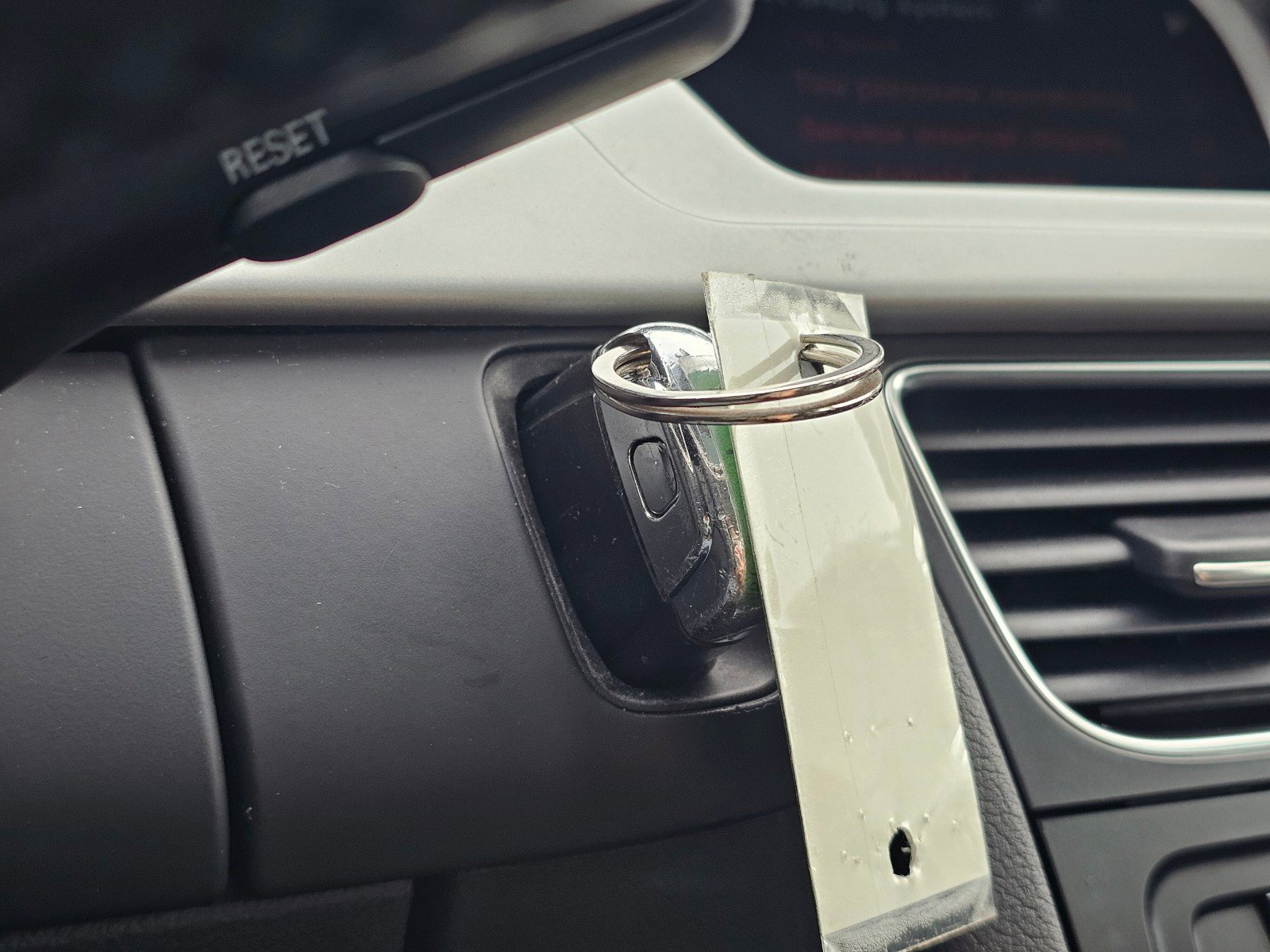 Used 2011 Audi A4 2.0T Premium Plus image 31