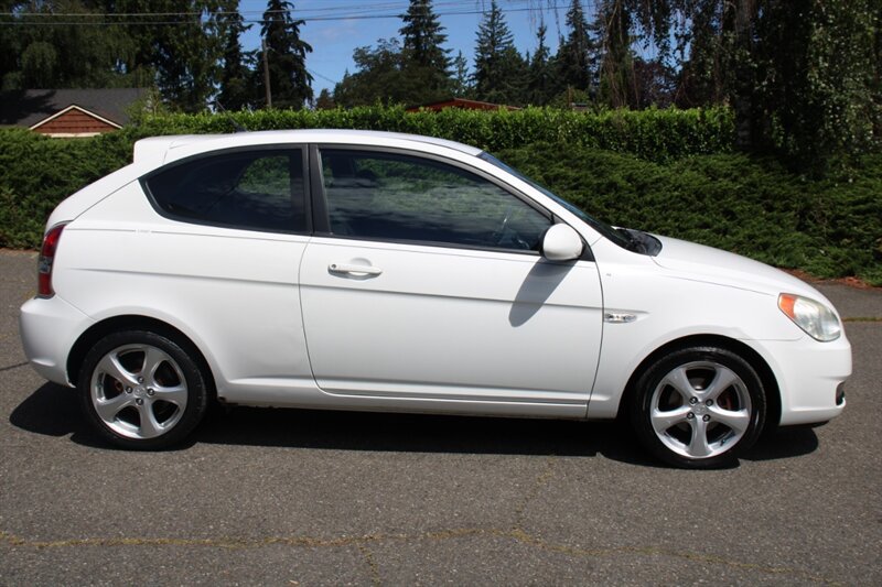 Used 2007 Hyundai Accent SE FWD image 11