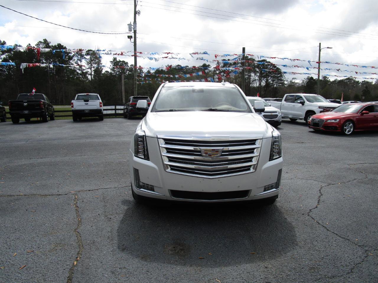 Used 2019 Cadillac Escalade ESV Platinum image 7