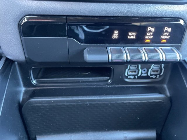 Used 2023 RAM 1500 Big Horn image 28