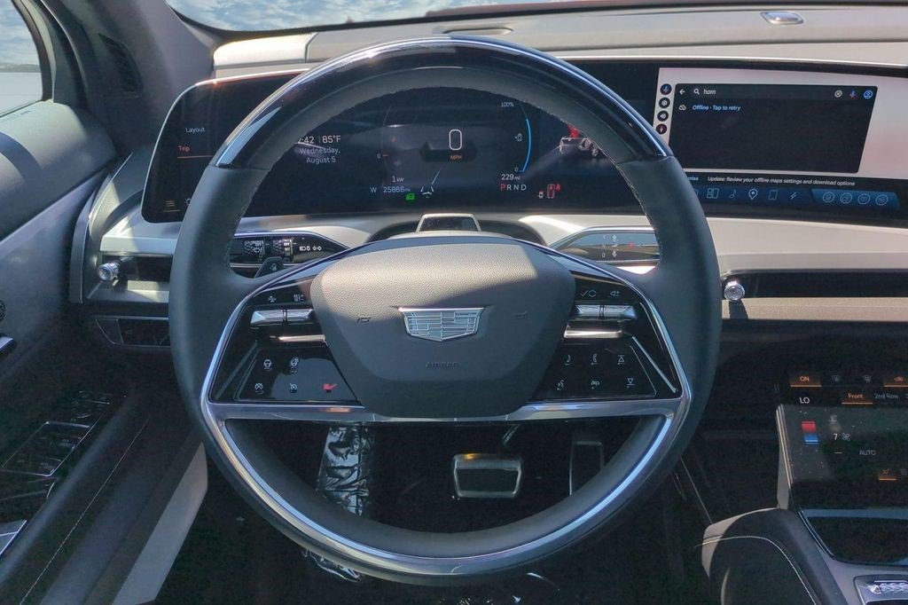Certified 2026 Cadillac Vistiq Premium Luxury AWD/4WD image 21
