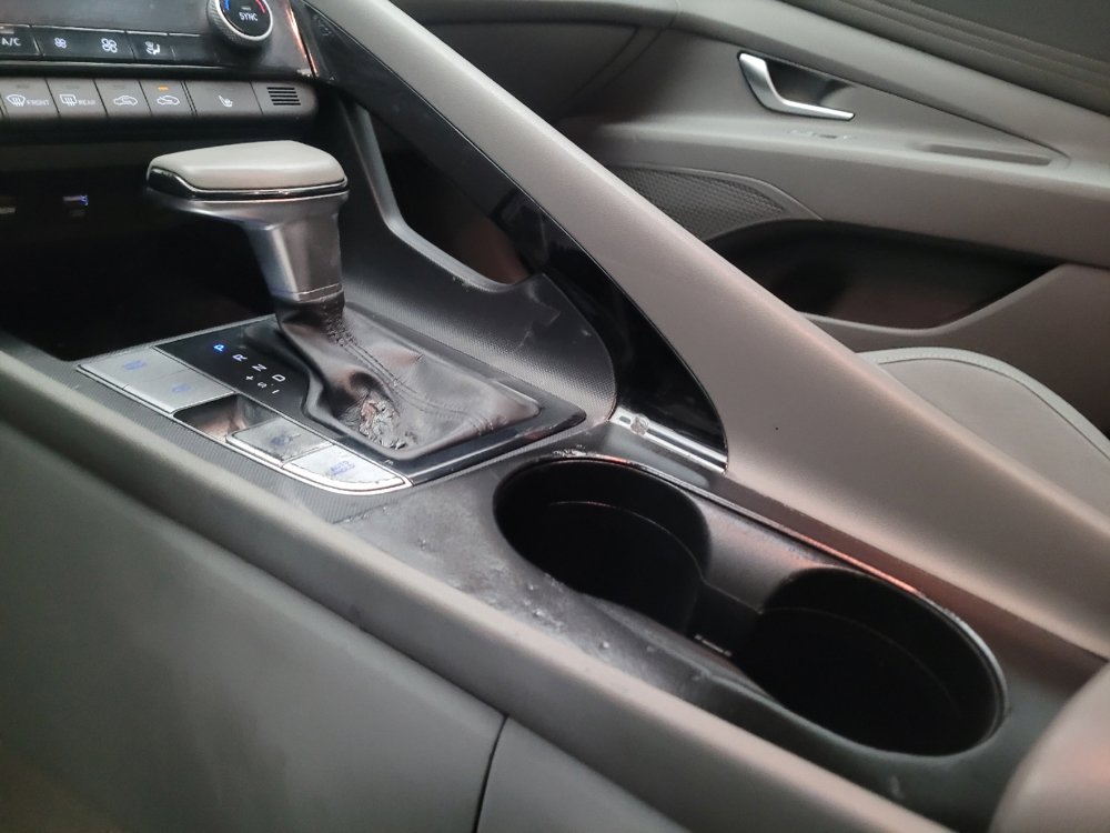 Used 2022 Hyundai Elantra SEL w/ Convenience + Premium Package FWD image 26