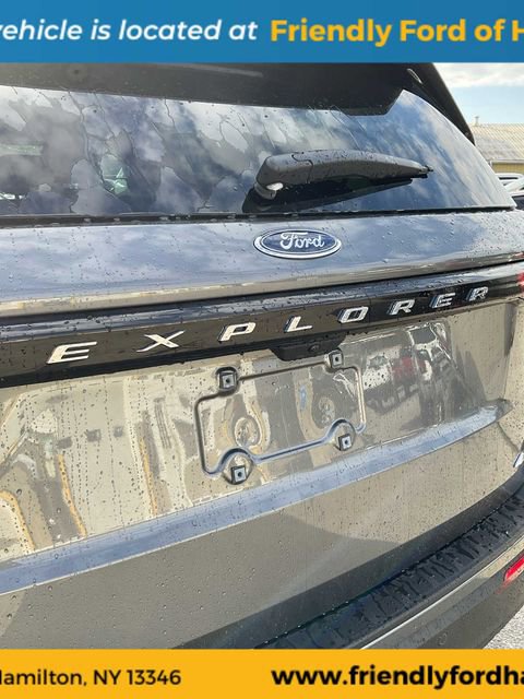 Used 2026 Ford Explorer Active AWD/4WD image 14