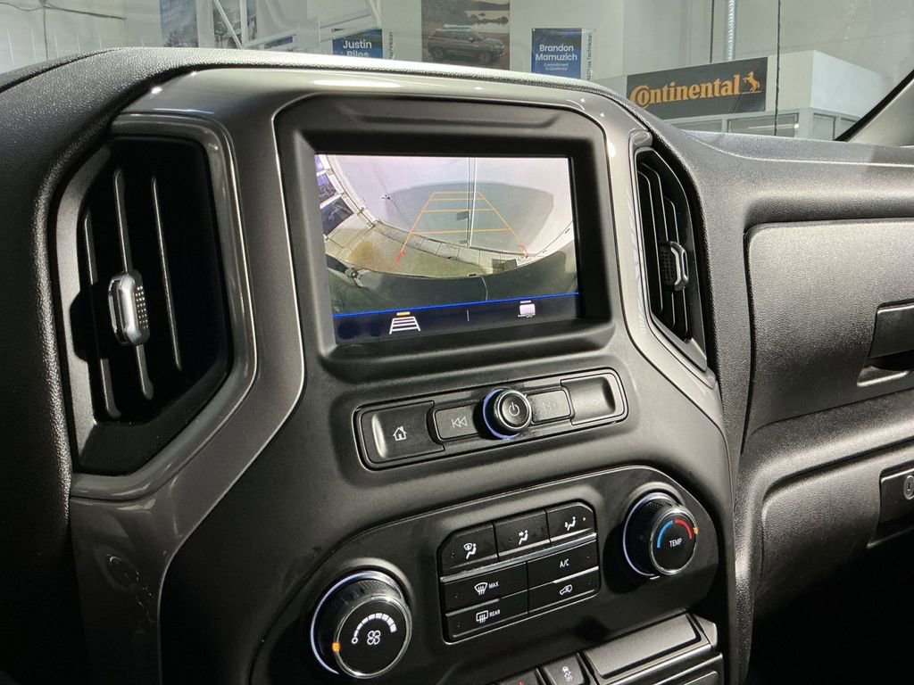 Used 2022 Chevrolet Silverado 1500 Custom image 27