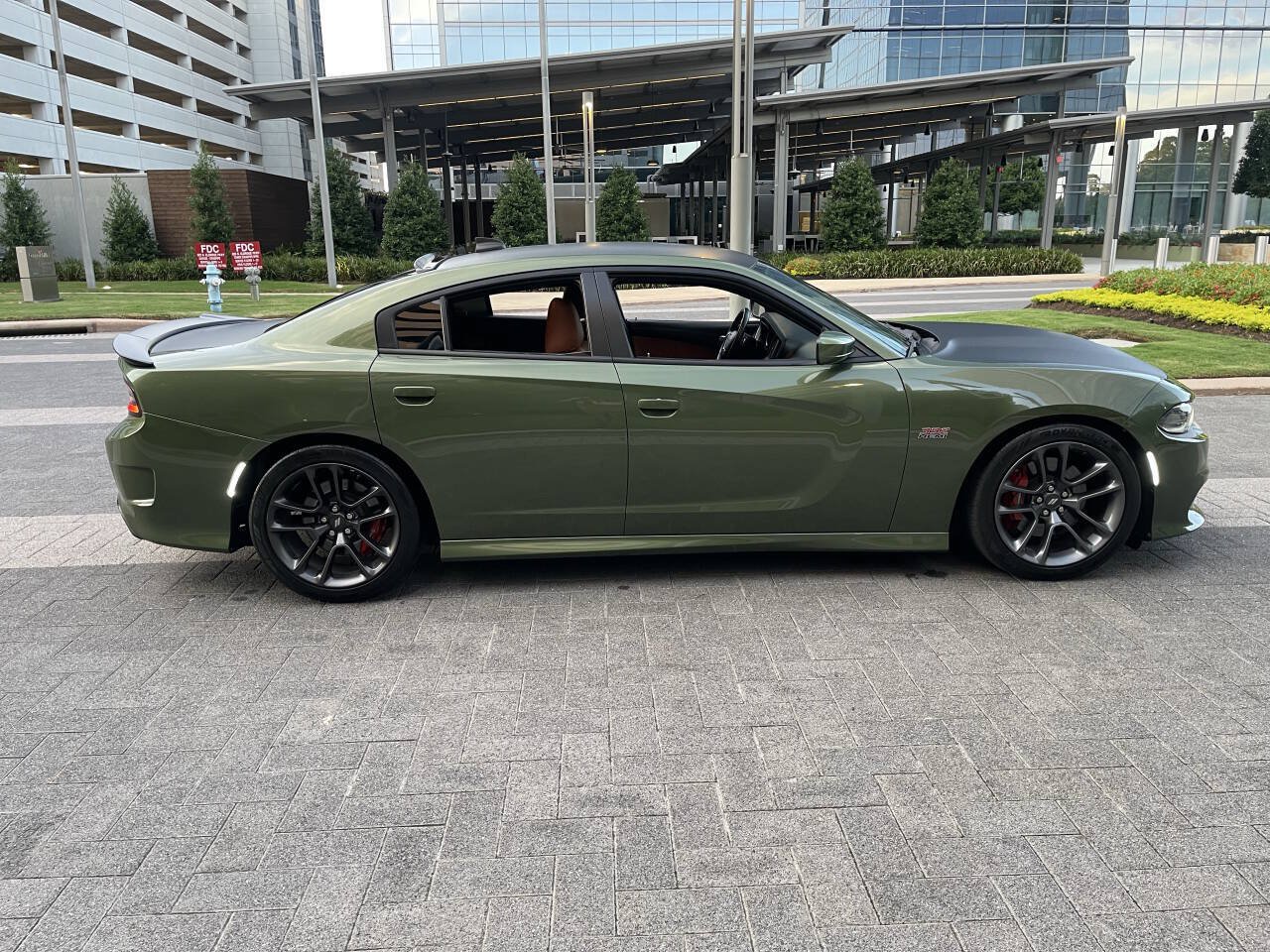 Used 2022 Dodge Charger Scat Pack w/ Plus Group RWD image 9