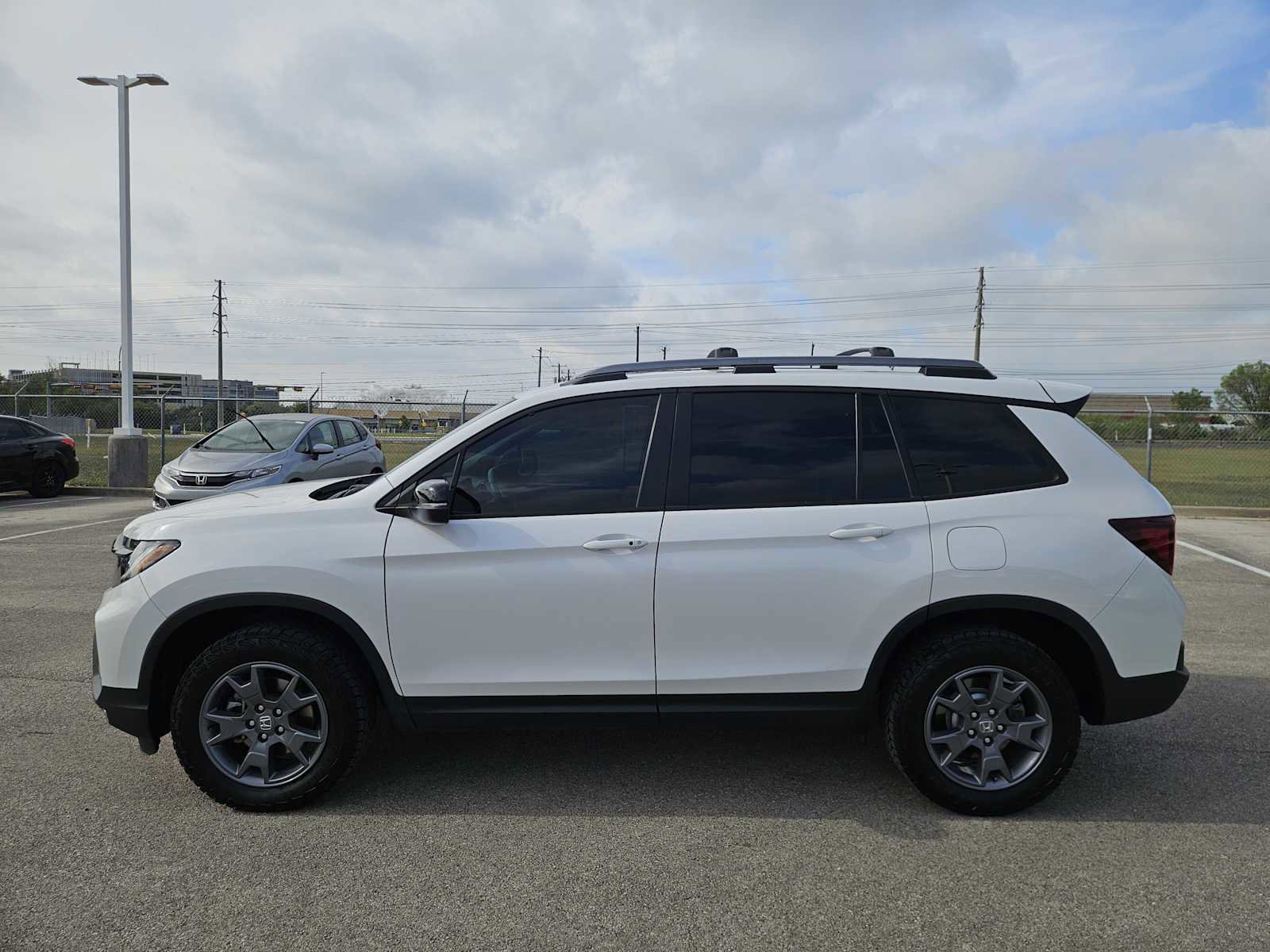 Used 2024 Honda Passport TrailSport image 4