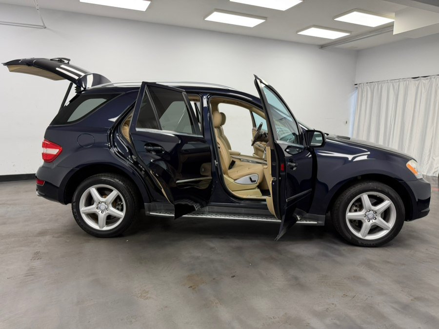 Used 2010 Mercedes-Benz ML 550 4MATIC image 25