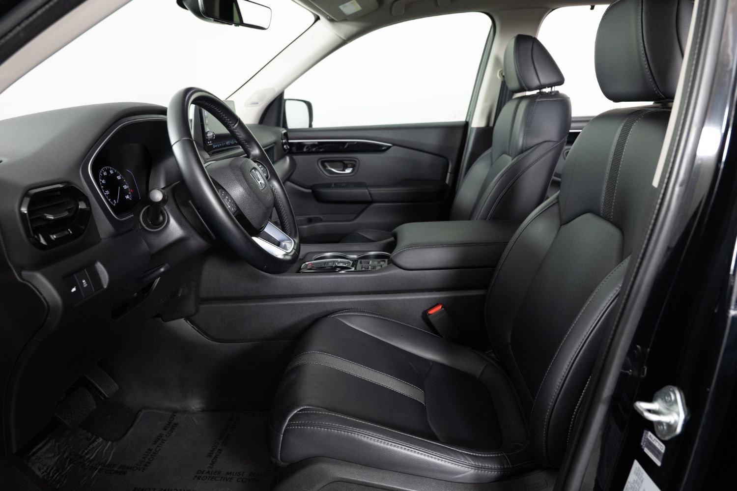 Used 2023 Honda Pilot Touring image 14