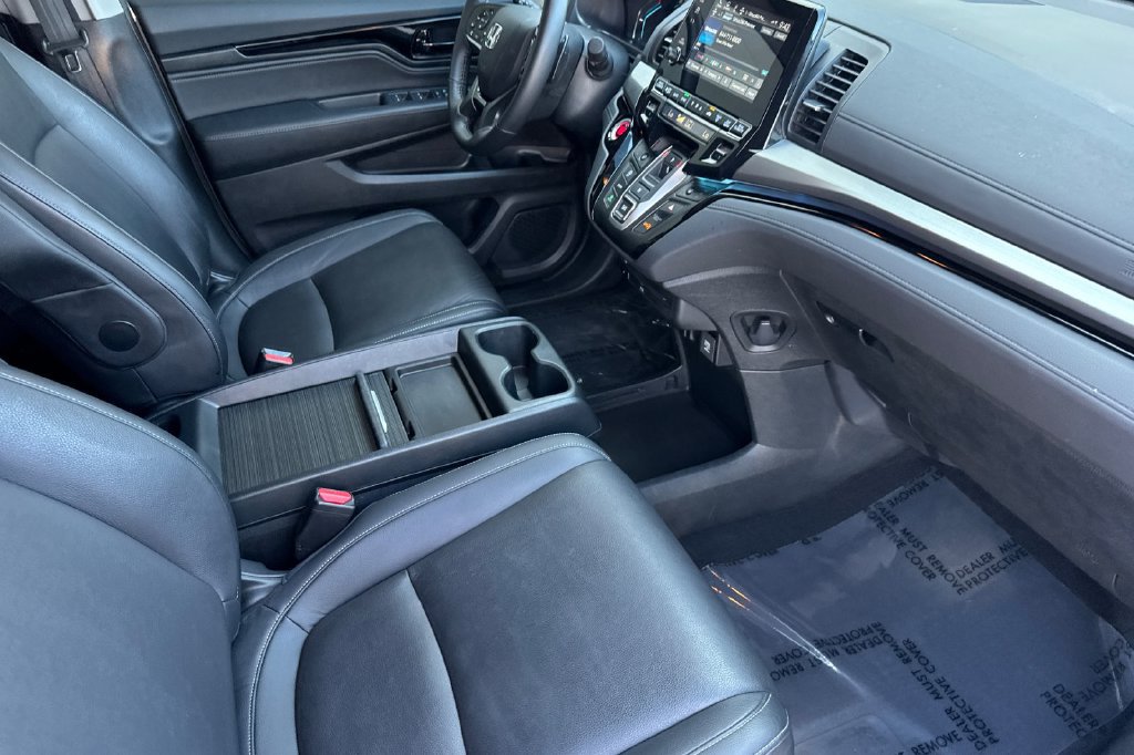 Certified 2024 Honda Odyssey Touring image 21