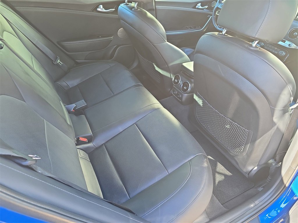 Used 2019 Kia Stinger w/ Sun & Sound Package image 11