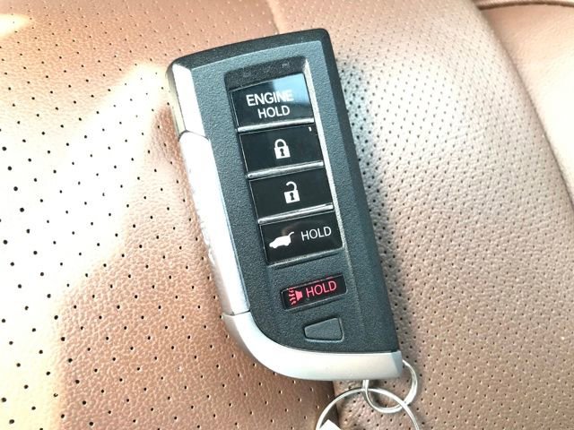 Used 2024 Acura MDX SH-AWD w/ Advance Package image 25