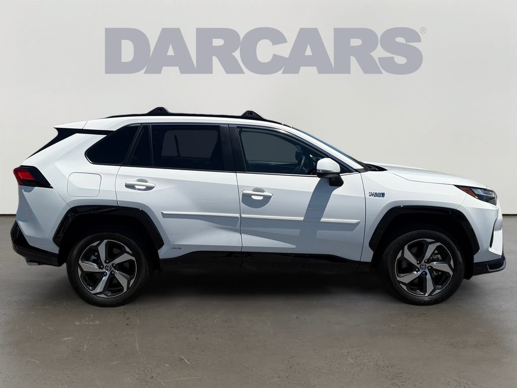 Used 2024 Toyota RAV4 SE w/ Weather & Moonroof Package AWD/4WD image 8