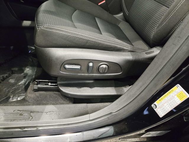 Certified 2022 GMC Terrain SLE w/ Driver Convenience Package image 33