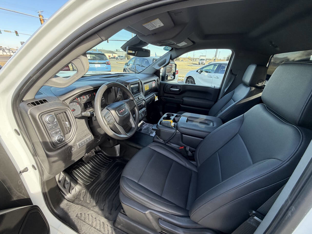 Used 2024 GMC Sierra 3500 Pro w/ Convenience Package image 19