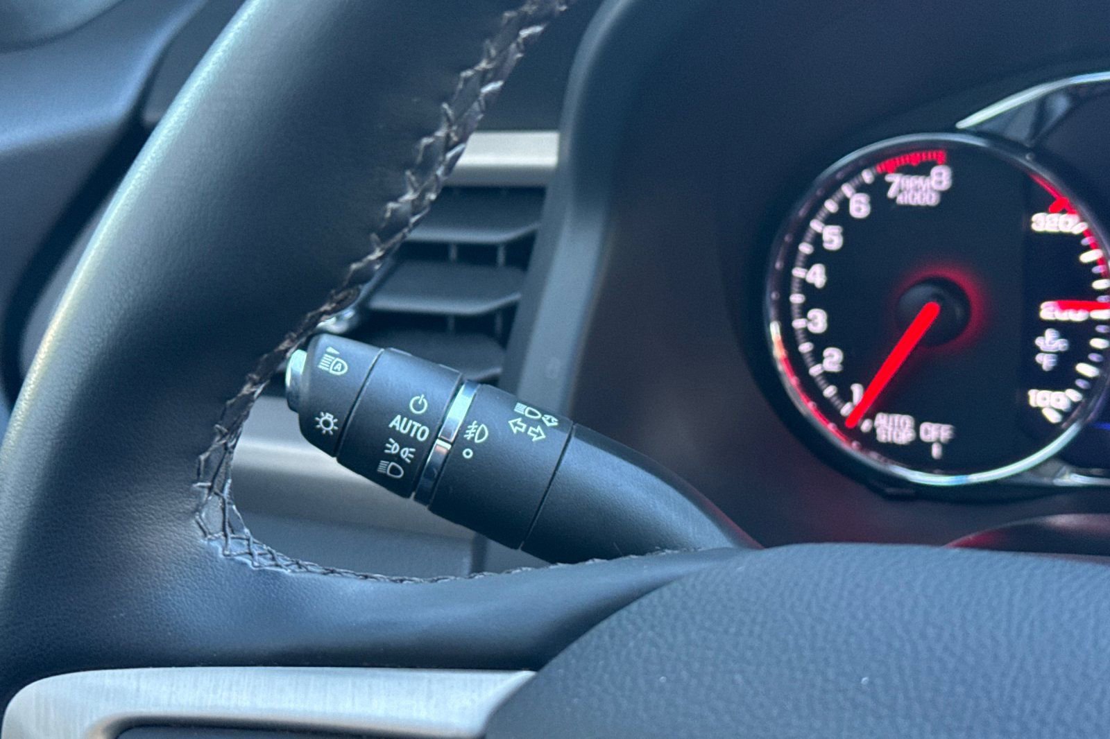 Used 2023 GMC Acadia Denali w/ Black Diamond Edition image 36