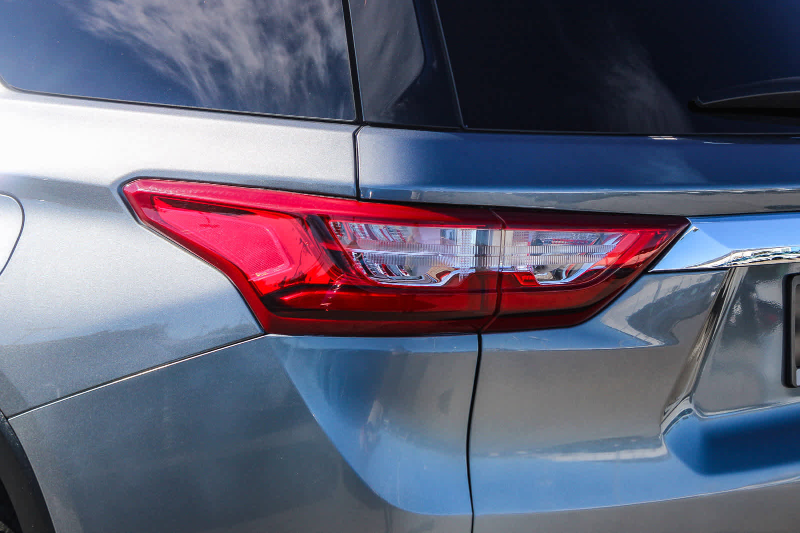 Used 2019 Chevrolet Traverse LT image 7