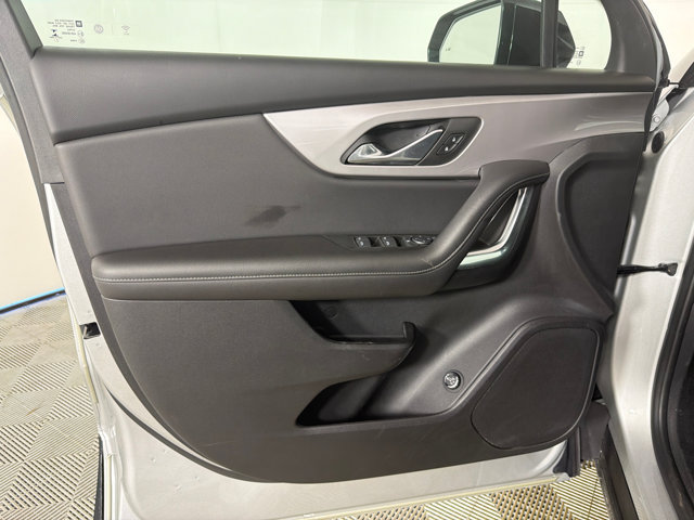 Used 2021 Chevrolet Blazer LT w/ Redline Edition FWD image 10