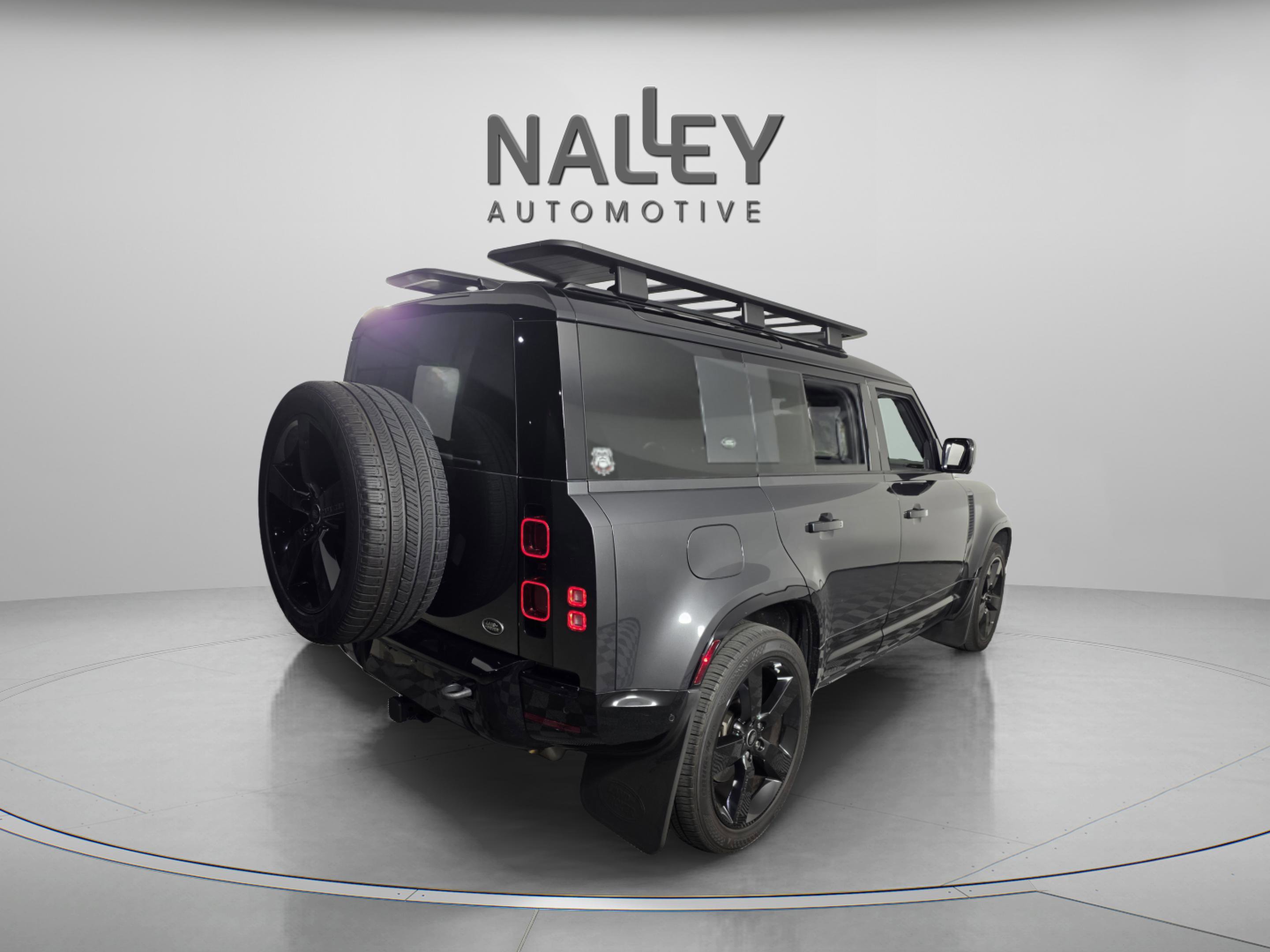 Used 2022 Land Rover Defender 110 X-Dynamic SE image 5