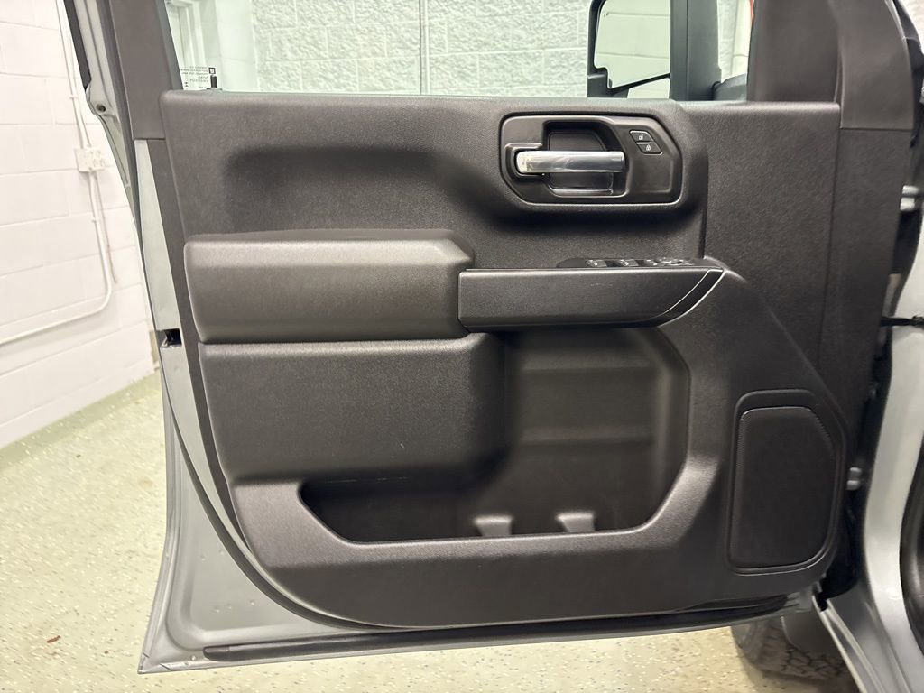 Used 2024 Chevrolet Silverado 2500 Custom w/ Custom Value Package image 16