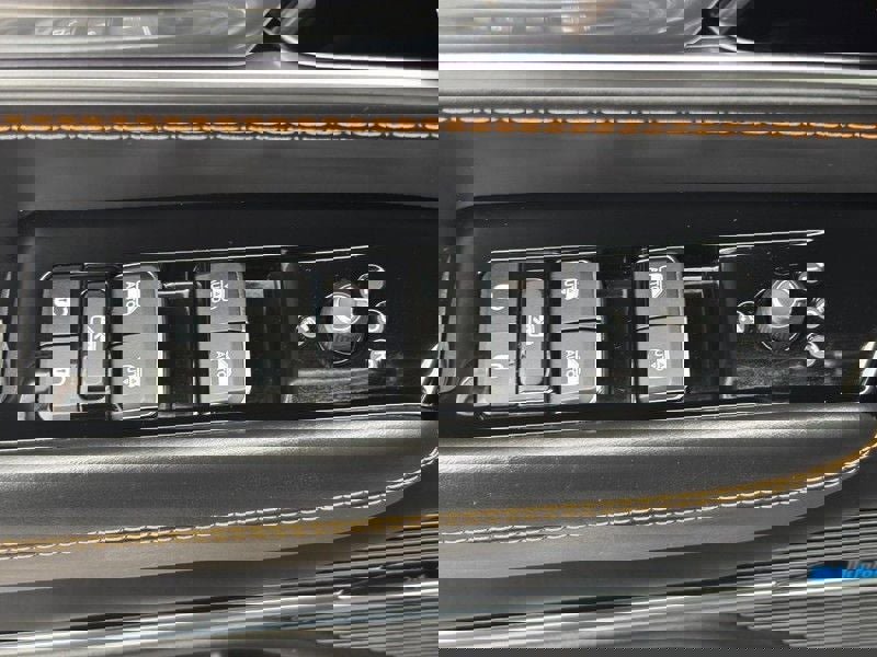 Used 2022 Jeep Grand Wagoneer Series III image 25