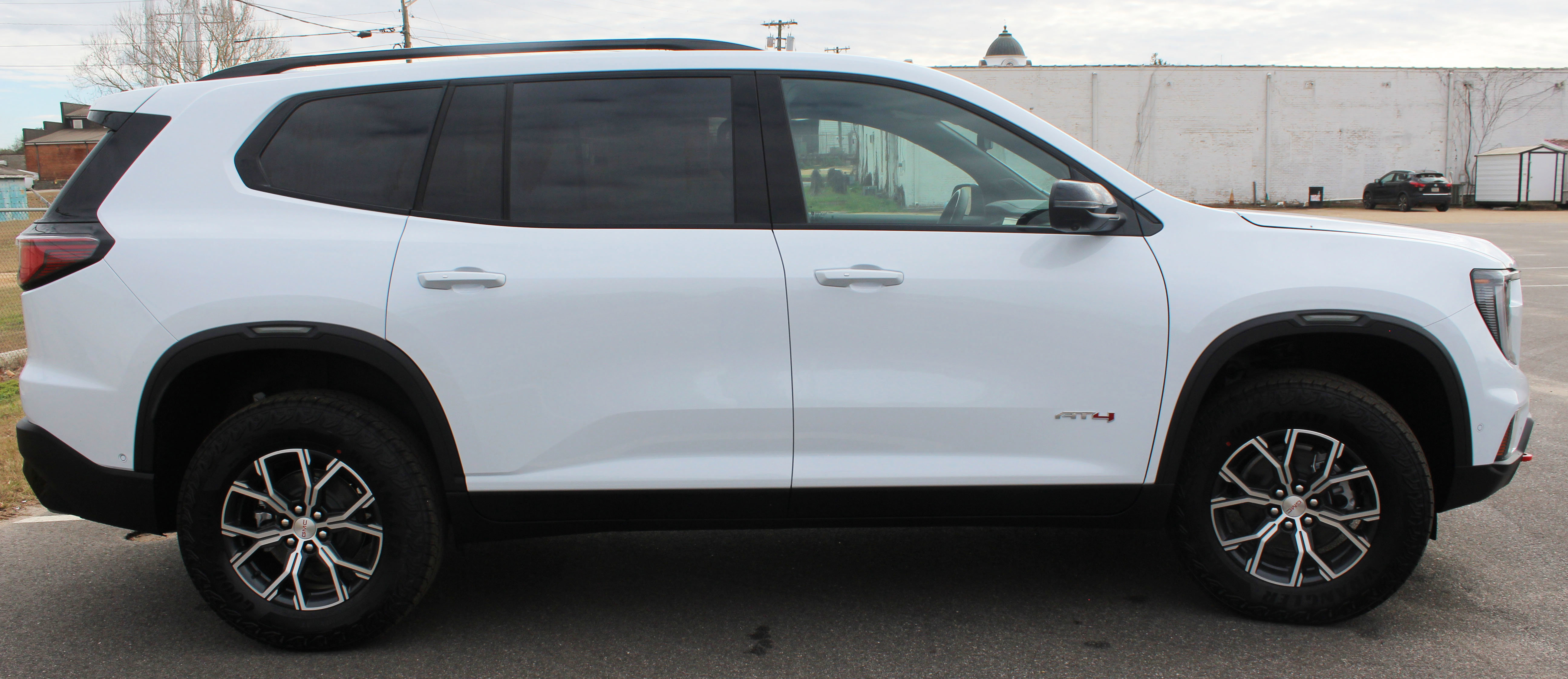 New 2026 GMC Acadia AT4 image 9