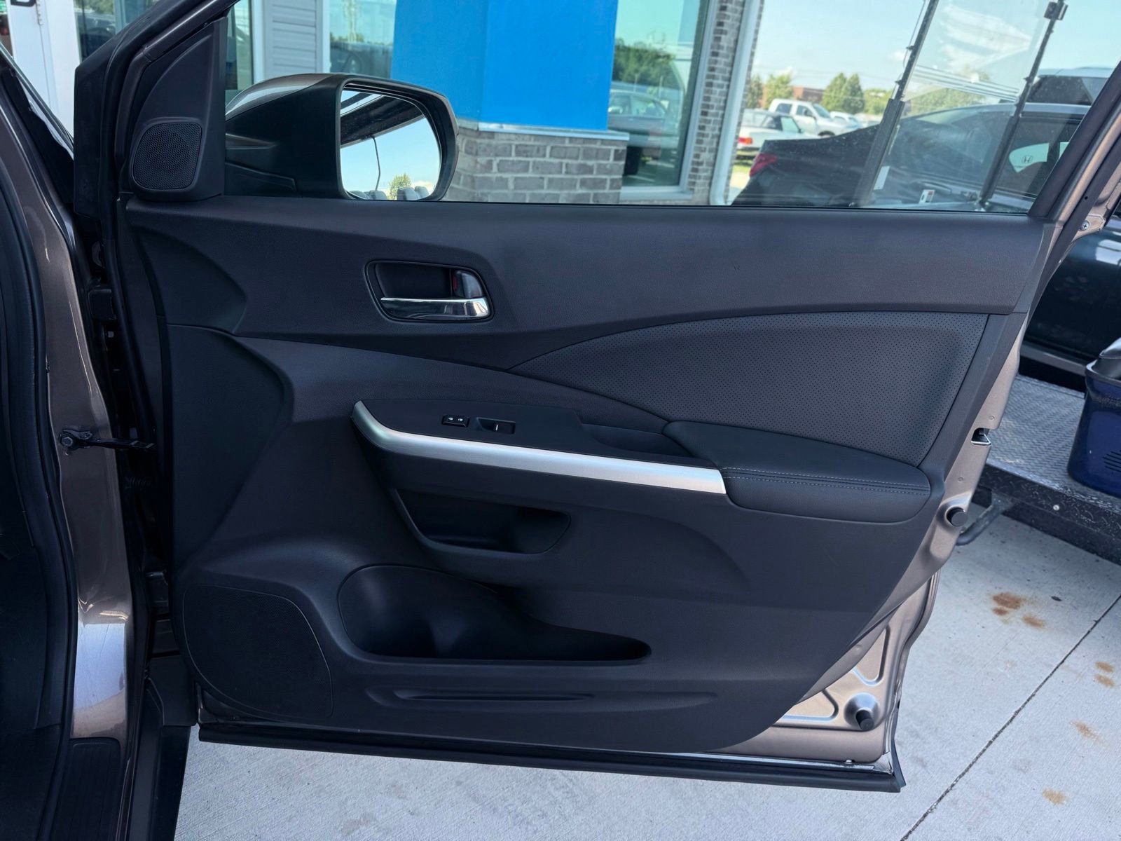 Used 2015 Honda CR-V Touring image 26