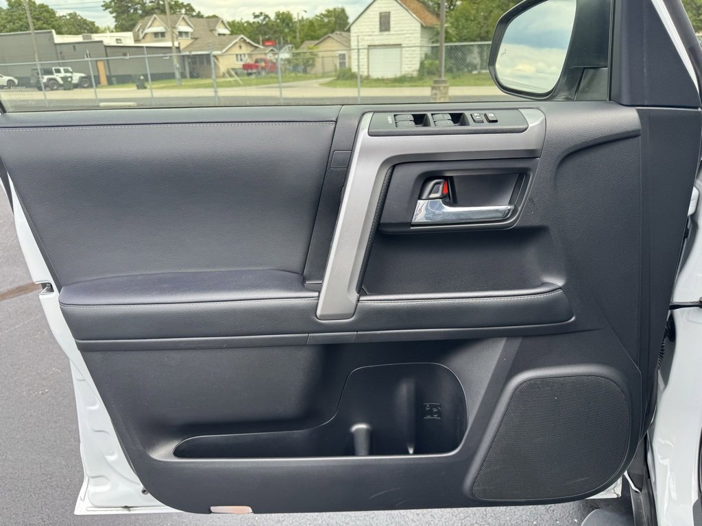 Used 2024 Toyota 4Runner SR5 Premium image 2