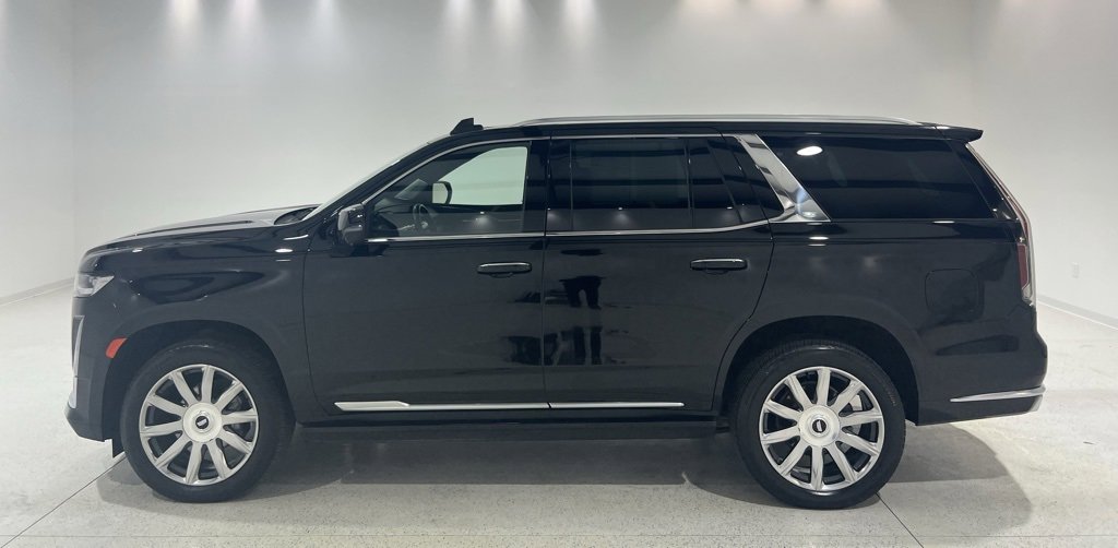 Used 2023 Cadillac Escalade Premium Luxury Platinum image 2