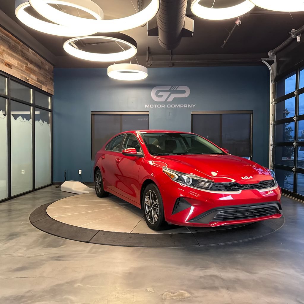 Used 2022 Kia Forte LXS FWD image 1