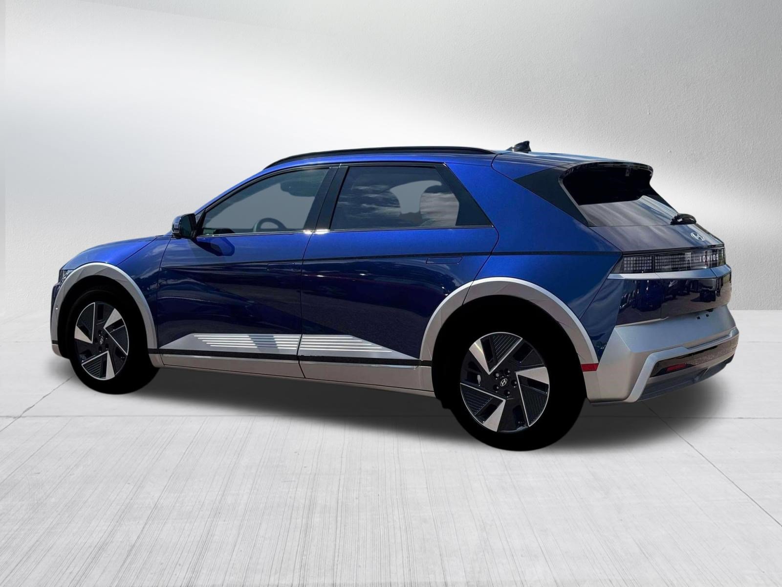 New 2026 Hyundai Ioniq 5 Limited AWD/4WD image 4