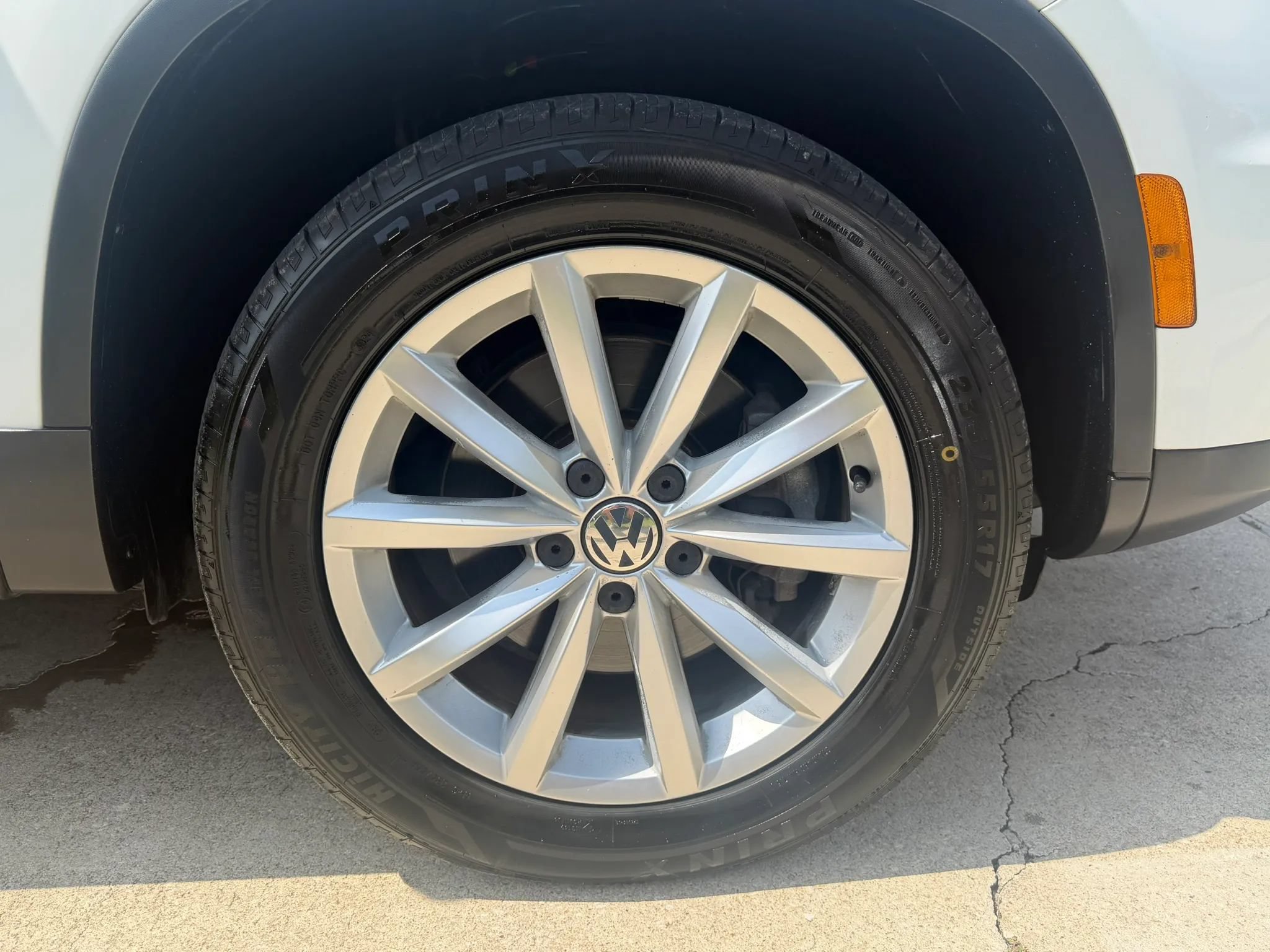 Used 2017 Volkswagen Tiguan Wolfsburg Edition FWD image 38