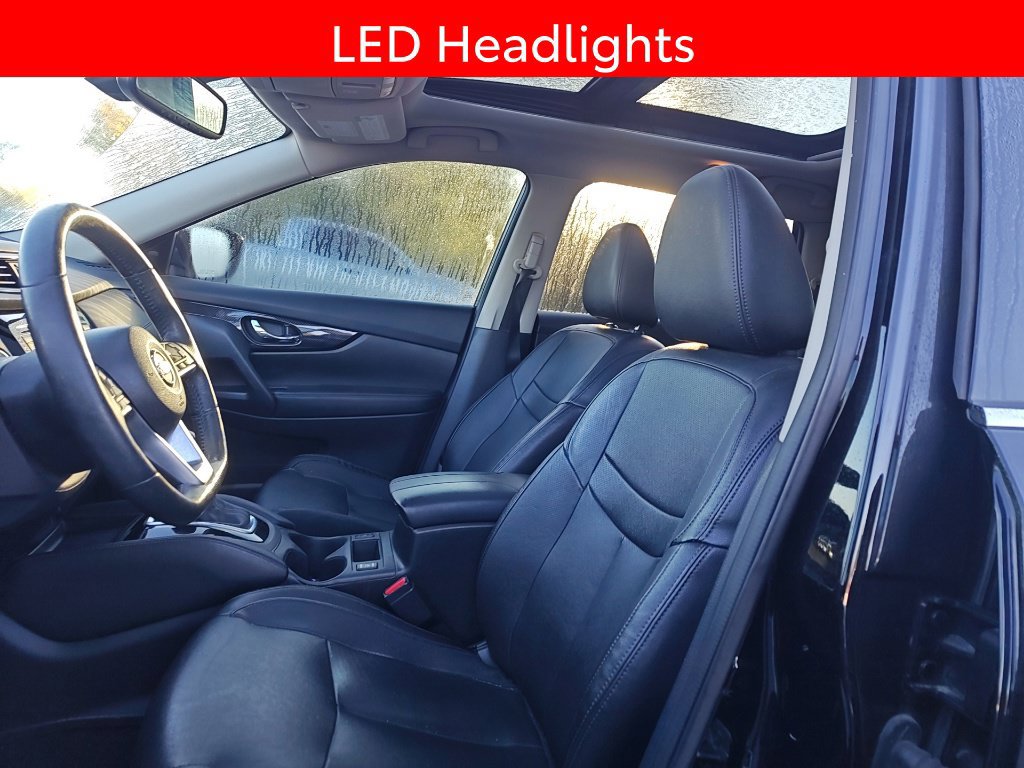 Used 2018 Nissan Rogue SL w/ Premium Package AWD/4WD image 8