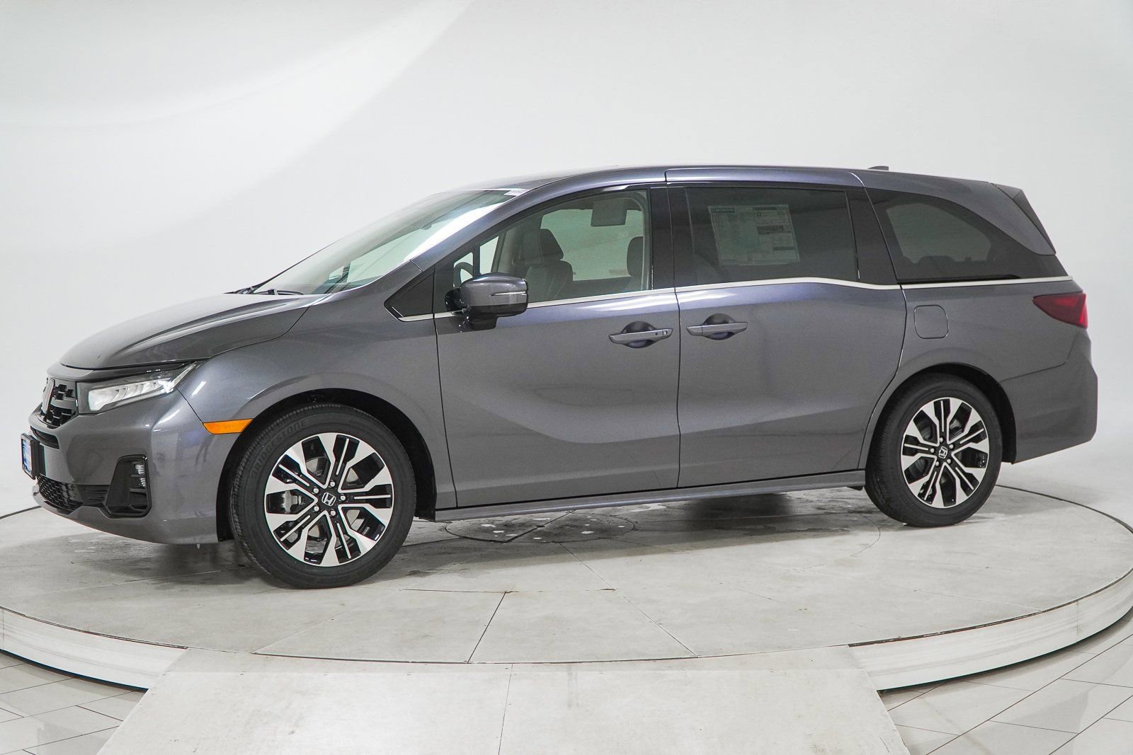 New 2026 Honda Odyssey Elite image 4