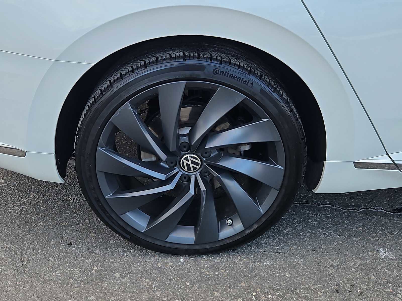 Used 2023 Volkswagen Arteon SEL AWD/4WD image 9