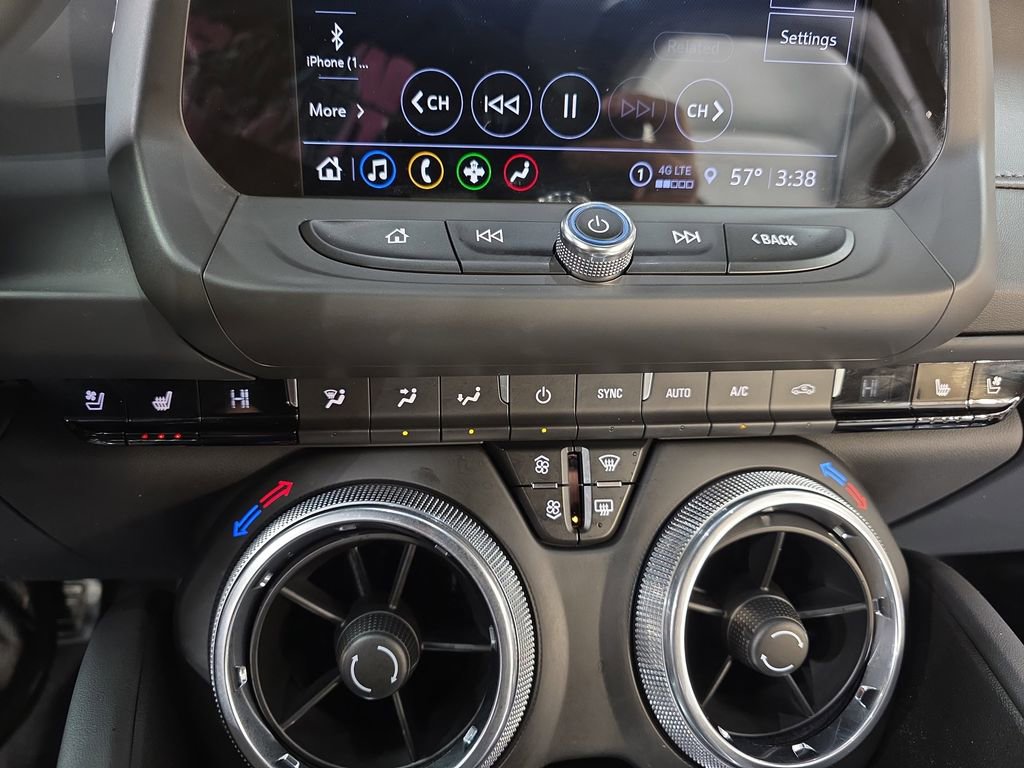 Used 2024 Chevrolet Camaro LT w/ Technology Package RWD image 19