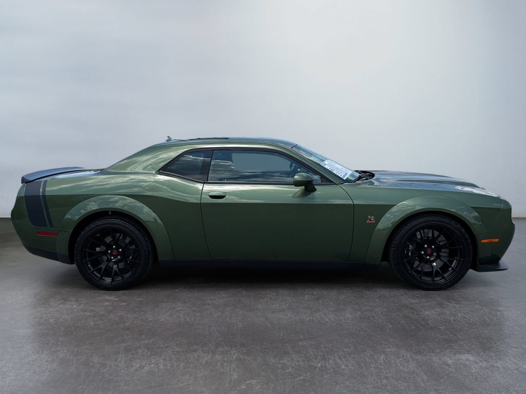 Used 2022 Dodge Challenger R/T Scat Pack RWD image 2