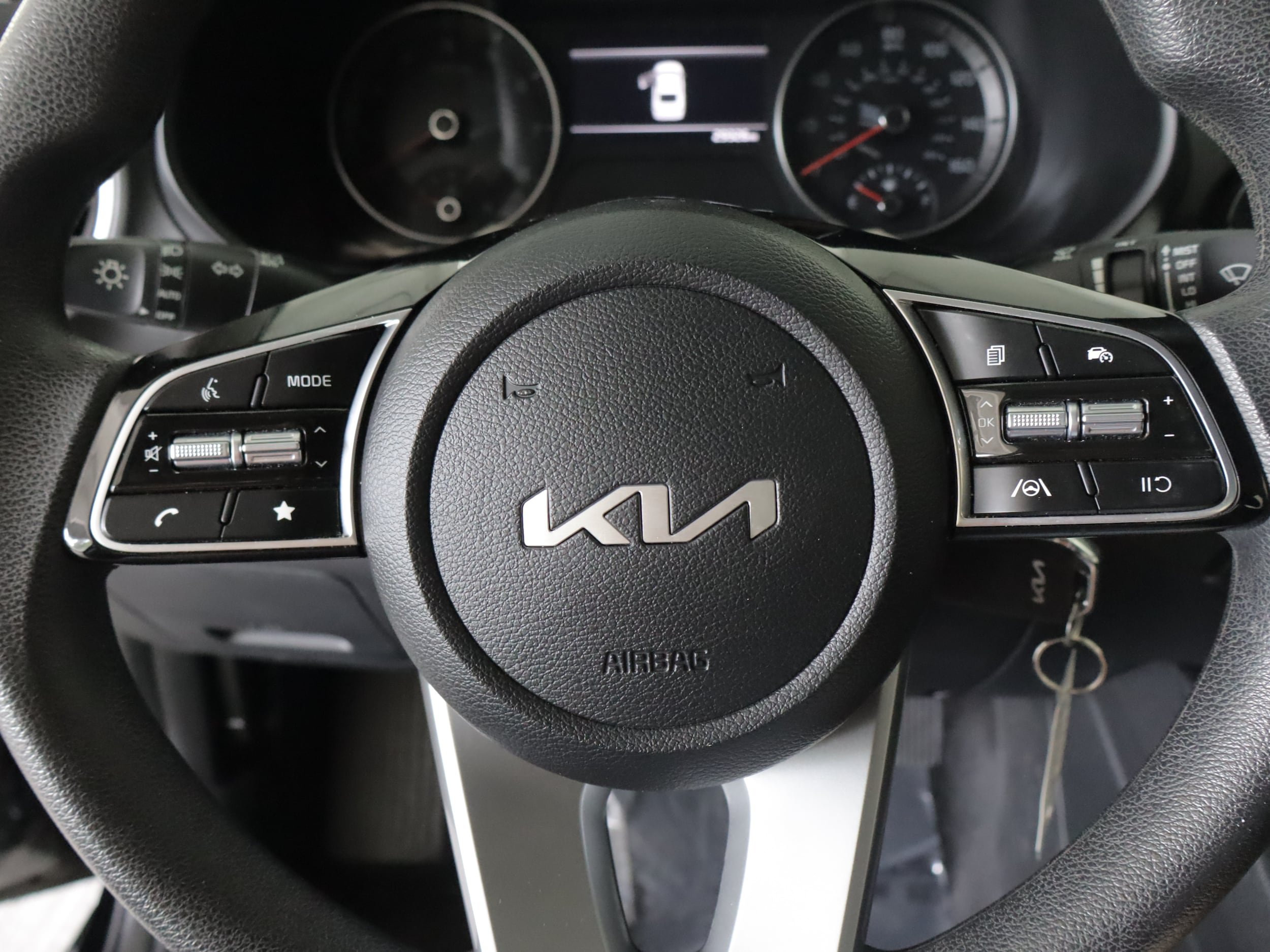 Used 2023 Kia Forte LXS FWD image 10